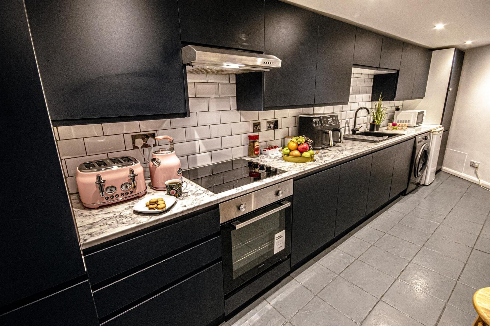 Stylish Super Modern Townhouse Retreat Hébergement de vacances *